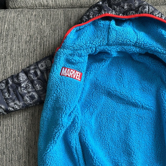 BOYS MARVEL JACKET - Picture 2 of 3
